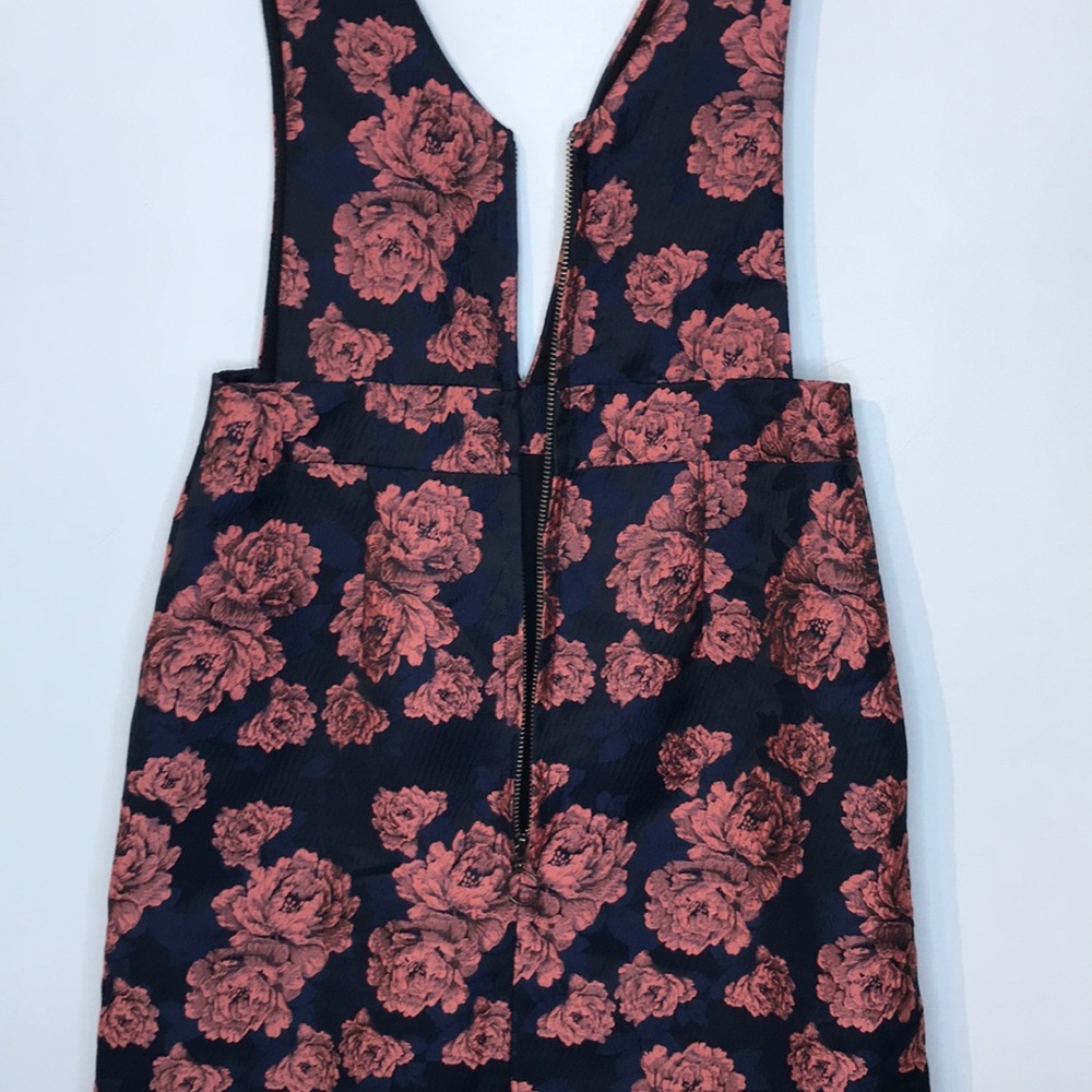 Frank & Oak floral brocade jacquard pinafore dress - Picture 10 of 12